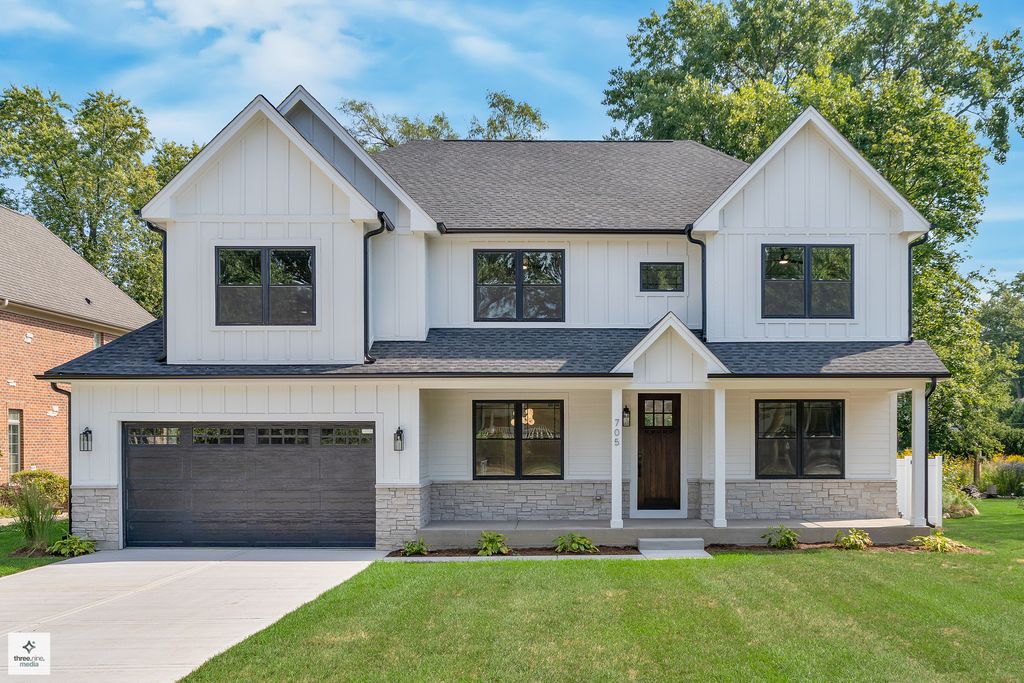 705 Glendale Road, Glenview, IL 60025