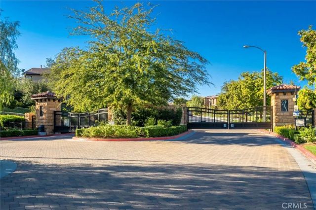 29116 West Hills Drive, Valencia, CA 91354