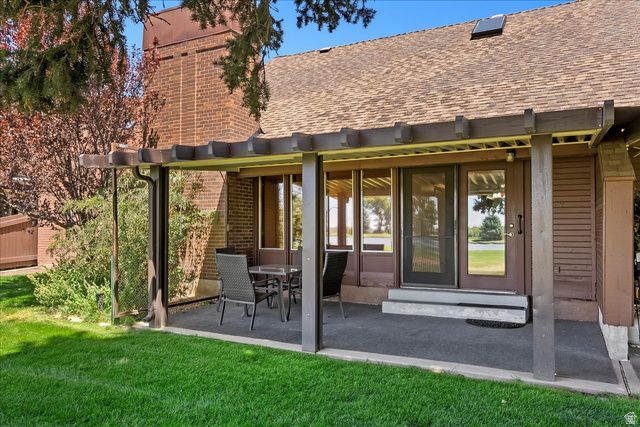 307 WILLOW WAY, Pleasant View, UT 84414