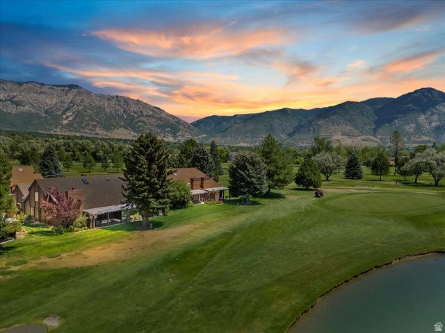 307 WILLOW WAY, Pleasant View, UT 84414