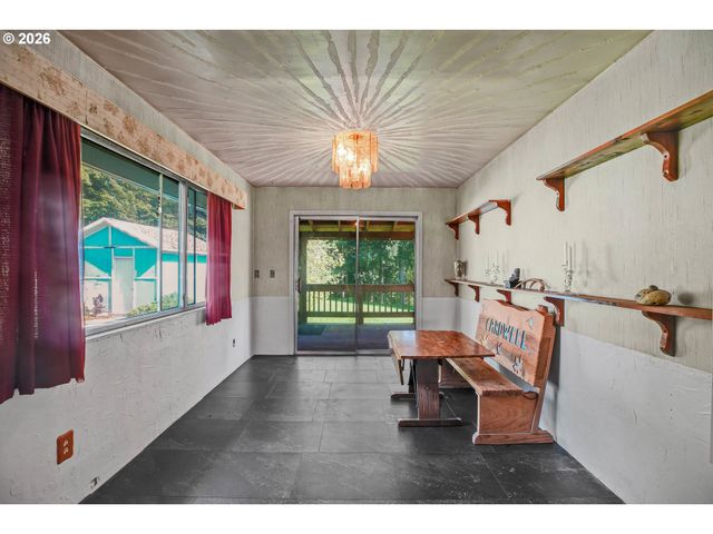 70896 NEER CITY Rd, Rainier, OR 97048