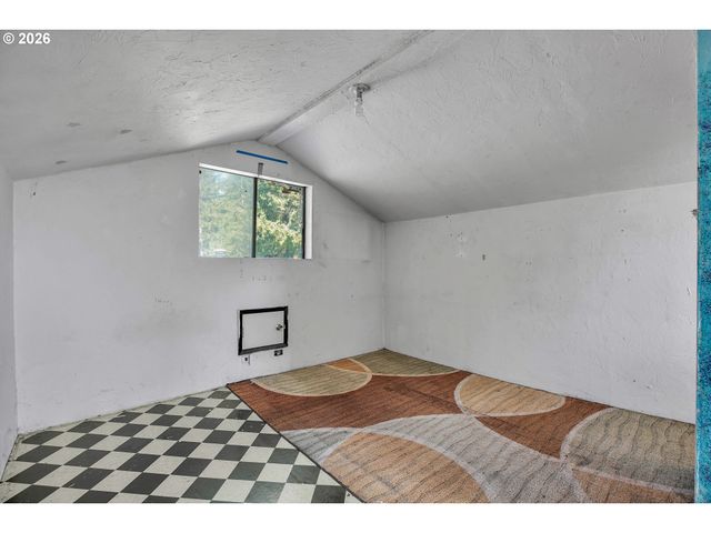 70896 NEER CITY Rd, Rainier, OR 97048