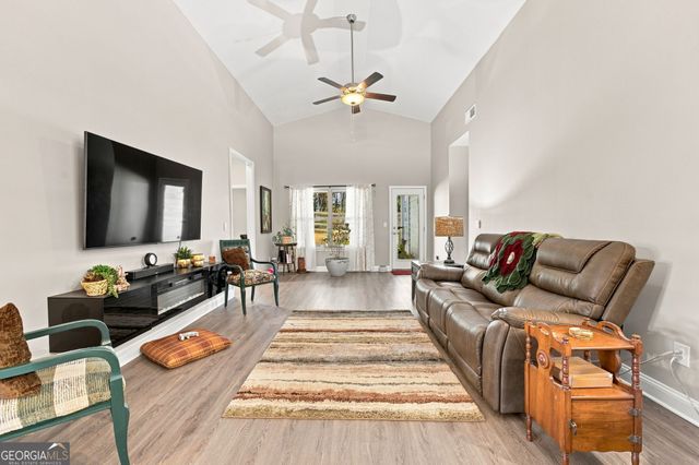 241 Magnolia Villas Drive, Cornelia, GA 30531