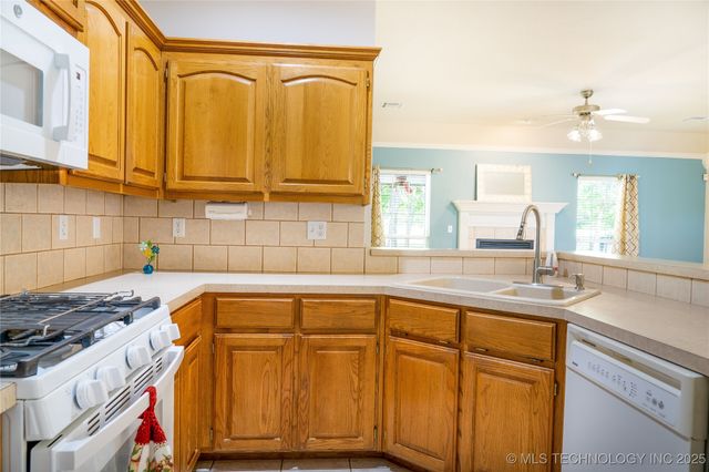 7492 N 133rd East Avenue, Owasso, OK 74055