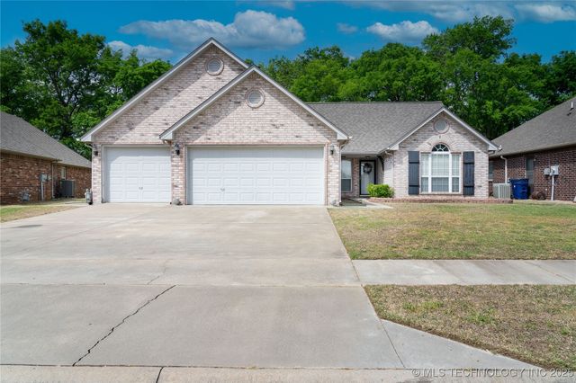 7492 N 133rd East Avenue, Owasso, OK 74055