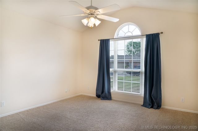 7492 N 133rd East Avenue, Owasso, OK 74055