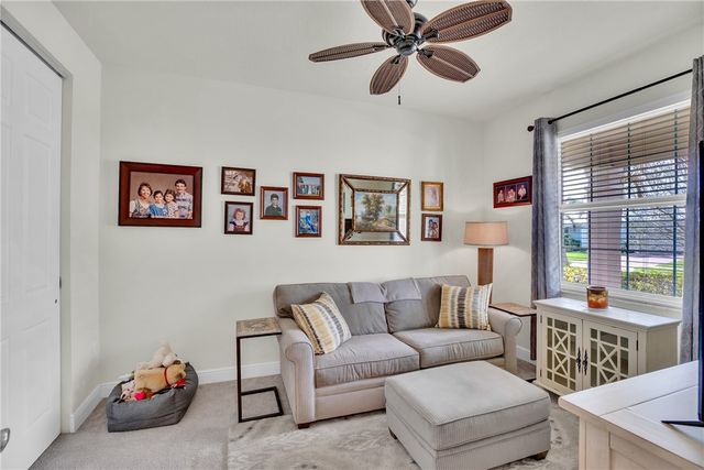 393 11th Square SW, Vero Beach, FL 32962