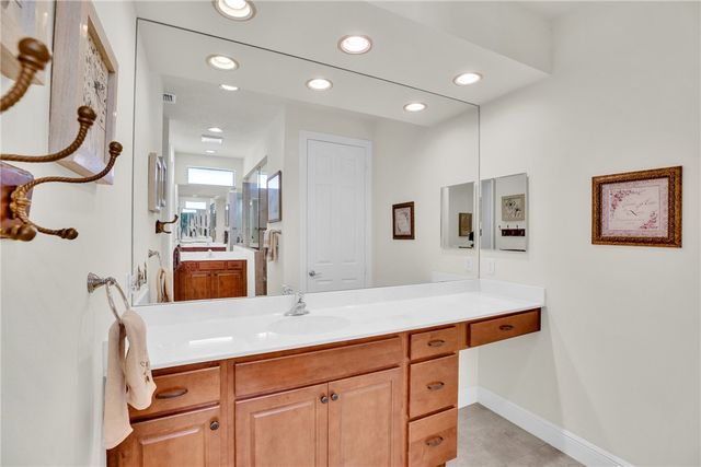 393 11th Square SW, Vero Beach, FL 32962