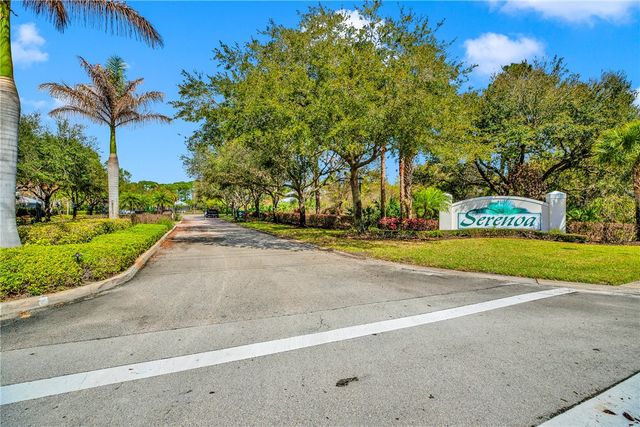393 11th Square SW, Vero Beach, FL 32962
