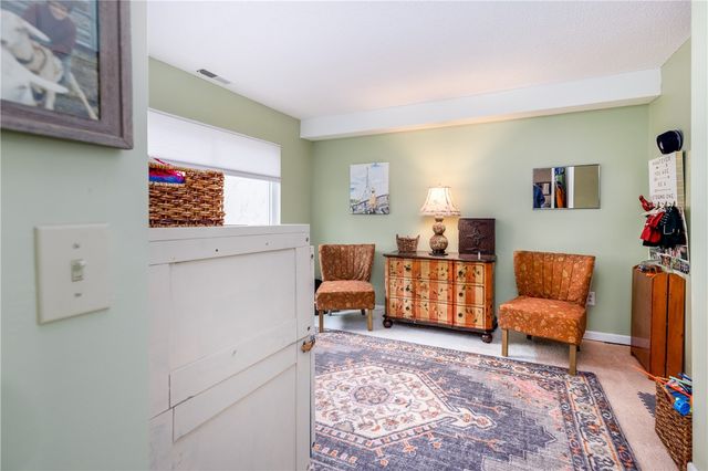 206 Bay Village Drive, Irondequoit, NY 14609