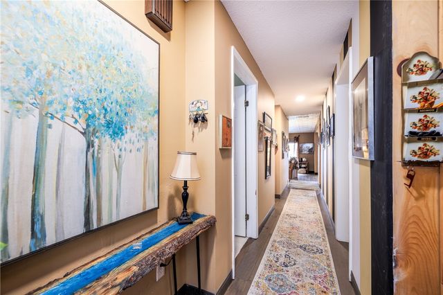 206 Bay Village Drive, Irondequoit, NY 14609