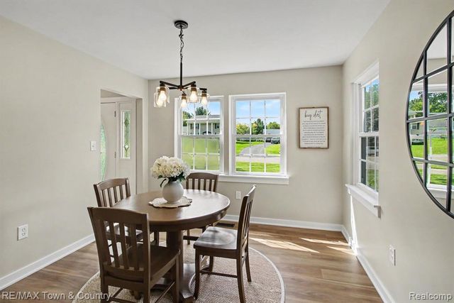 1337 Osborn Lake Drive, Brighton, MI 48114