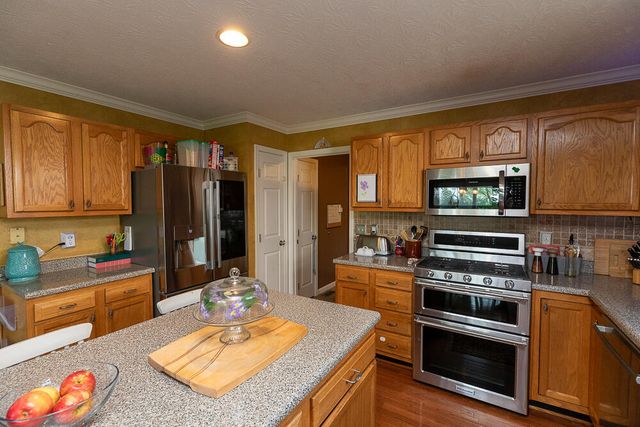 3261 Campaign Drive, Hebron, KY 41048