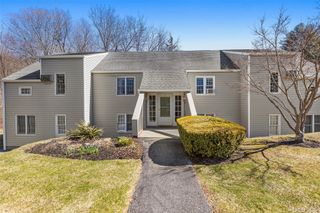 104 Holly Stream Court, Brewster, NY 10509