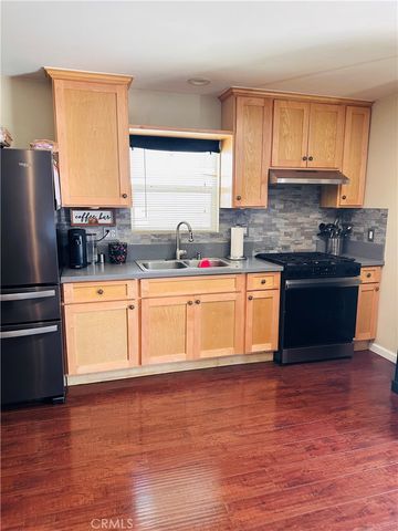 13447 Filmore Avenue, Pacoima, CA 91331