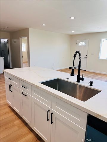 13447 Filmore Avenue, Pacoima, CA 91331