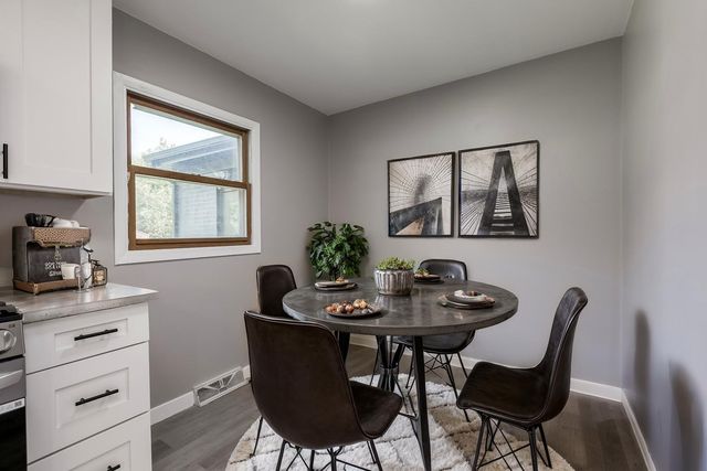 4N327 7th Avenue, Addison, IL 60101