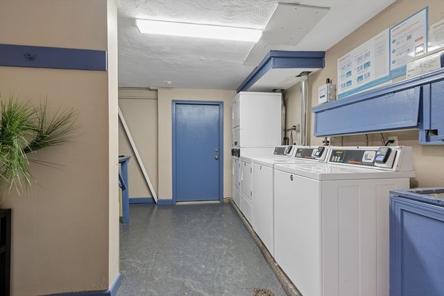 15 Staples Ave 12, Everett, MA 02149