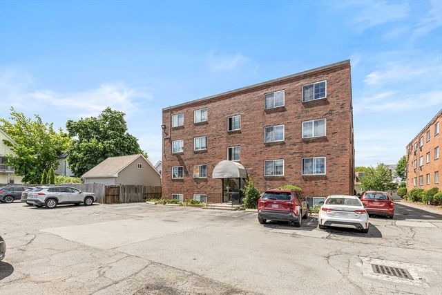 15 Staples Ave 12, Everett, MA 02149