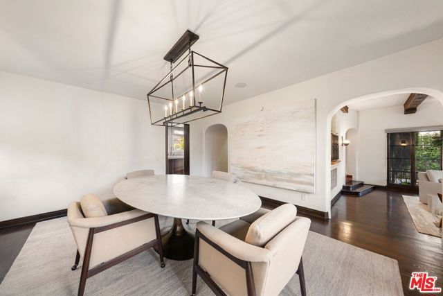 615 S Highland Avenue, Los Angeles, CA 90036