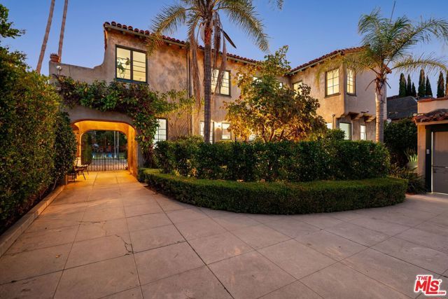 615 S Highland Avenue, Los Angeles, CA 90036