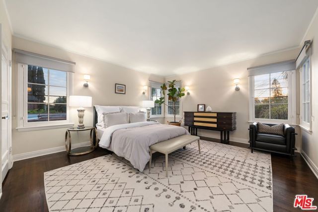 615 S Highland Avenue, Los Angeles, CA 90036