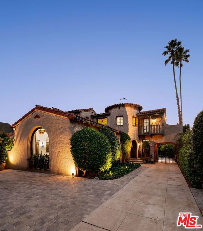 615 S Highland Avenue, Los Angeles, CA 90036