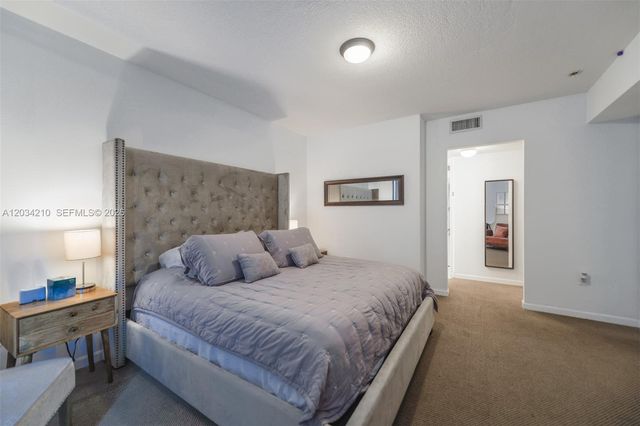 1881 79th St Cswy 2004, North Bay Village, FL 33141