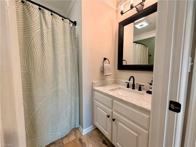 4421 Single Tree Lane, High Point, NC 27265