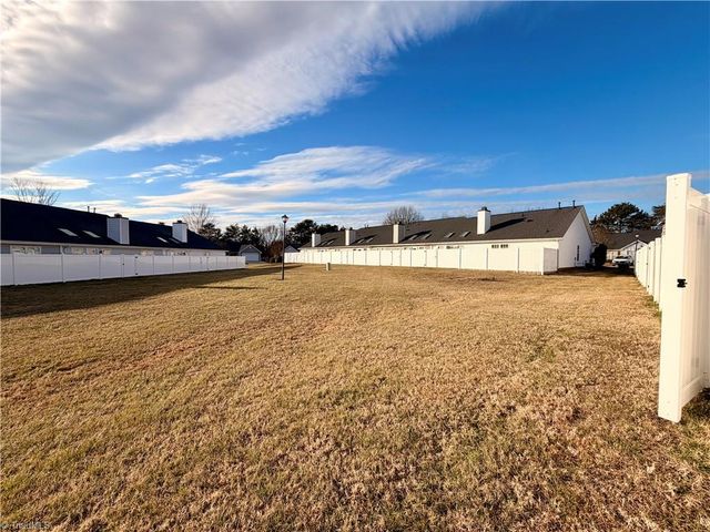 4421 Single Tree Lane, High Point, NC 27265