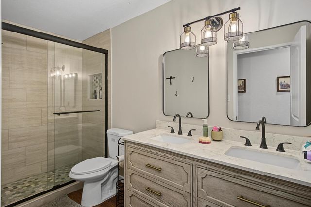 876 Placer Ave, Manteca, CA 95336