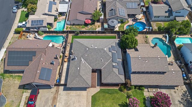 876 Placer Ave, Manteca, CA 95336