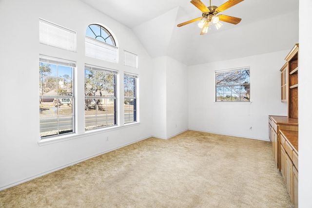 100 Braeburn Circle, Kerrville, TX 78028