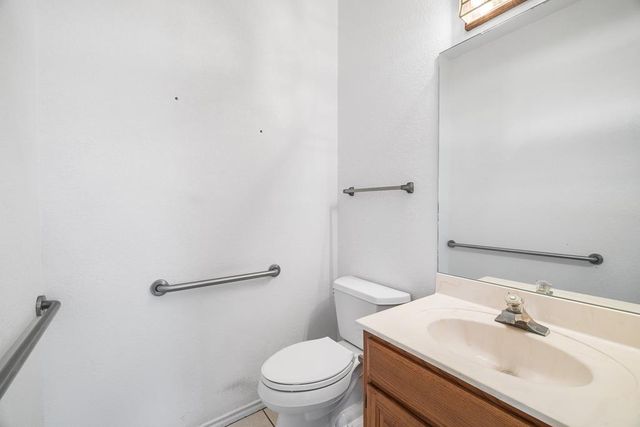 100 Braeburn Circle, Kerrville, TX 78028