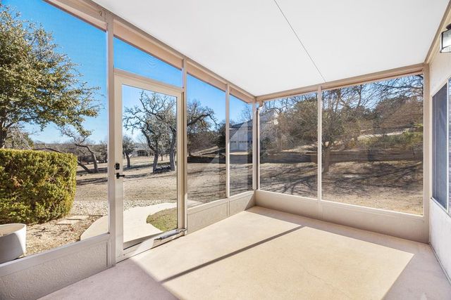 100 Braeburn Circle, Kerrville, TX 78028