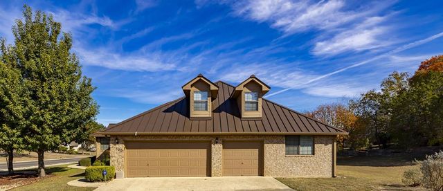 100 Braeburn Circle, Kerrville, TX 78028