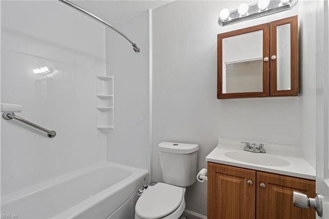 4504 Aberdeen DR, Gloucester, VA 23061