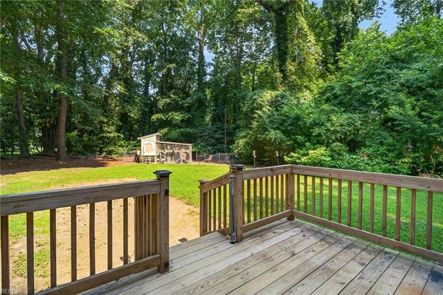 4504 Aberdeen DR, Gloucester, VA 23061