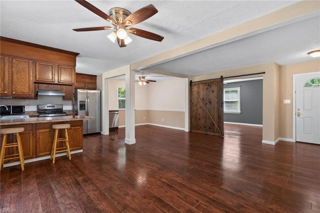 4504 Aberdeen DR, Gloucester, VA 23061
