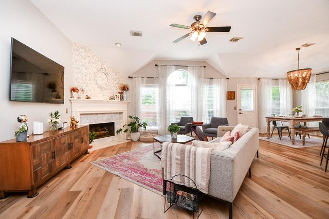 7634 Broken Oak Lane, Sugar Land, TX 77479