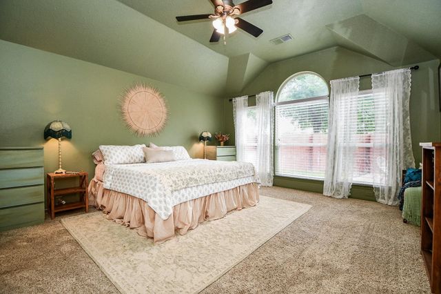 7634 Broken Oak Lane, Sugar Land, TX 77479