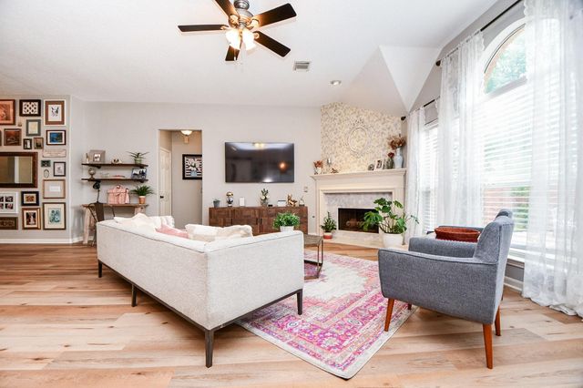 7634 Broken Oak Lane, Sugar Land, TX 77479