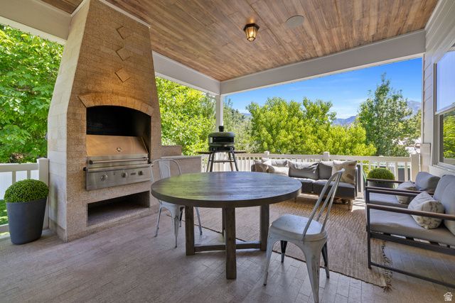 5976 W WOODSHIRE LN, Highland, UT 84003