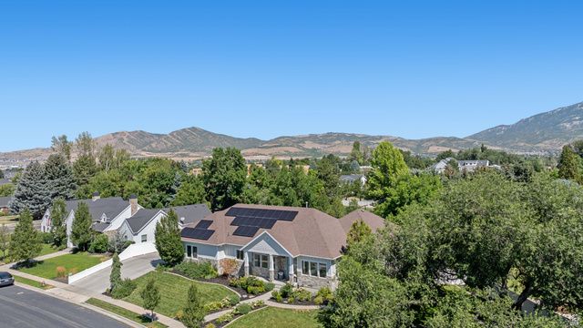 5976 W WOODSHIRE LN, Highland, UT 84003