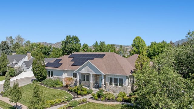 5976 W WOODSHIRE LN, Highland, UT 84003