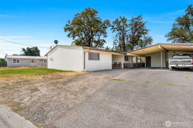 167 Carswell Drive, Moses Lake, WA 98837