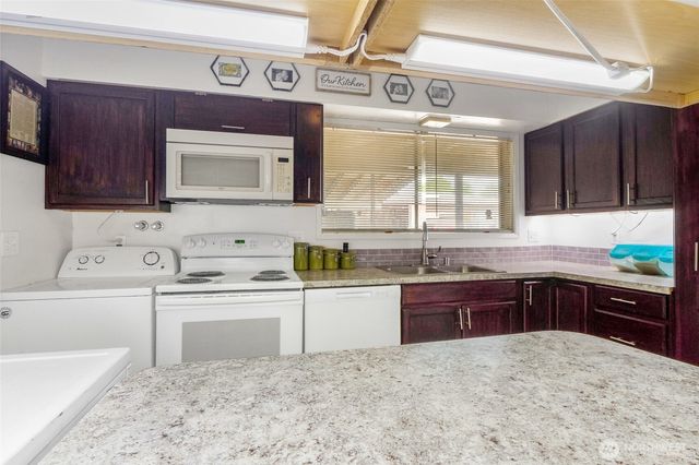 167 Carswell Drive, Moses Lake, WA 98837