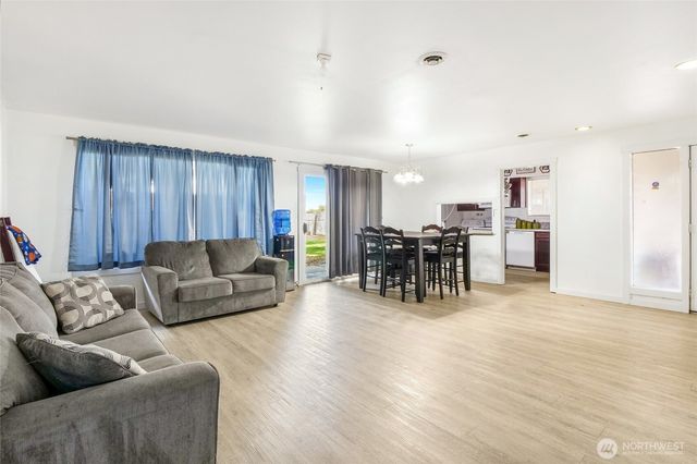 167 Carswell Drive, Moses Lake, WA 98837