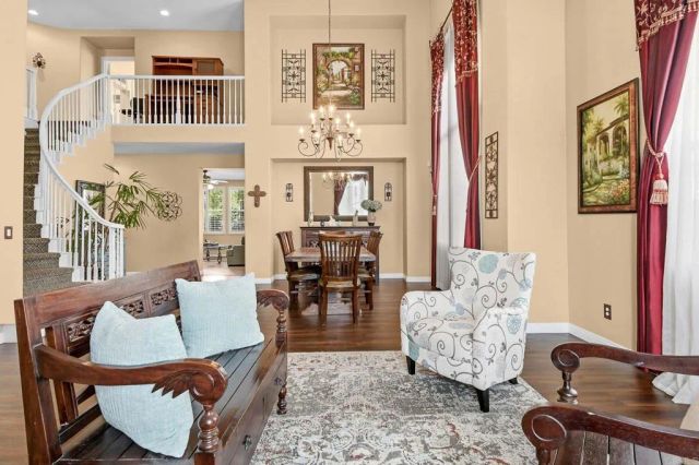 743 N Valley View Dr, Chula Vista, CA 91914