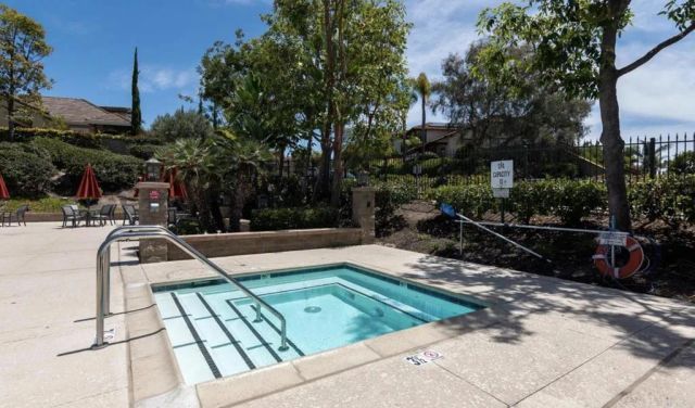743 N Valley View Dr, Chula Vista, CA 91914